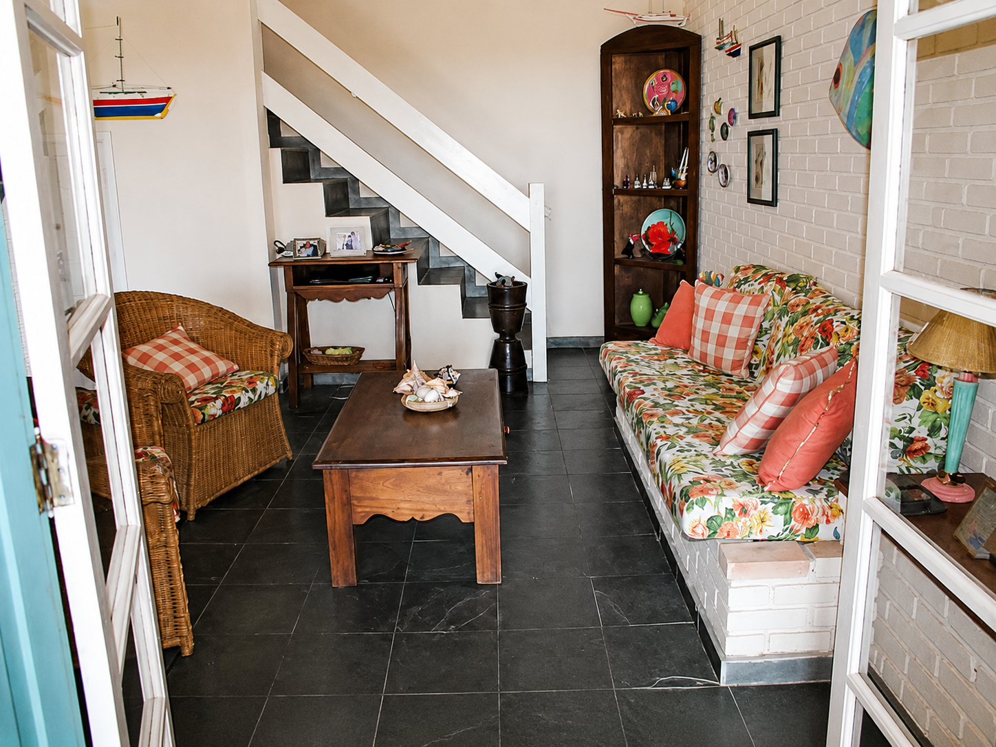Sala com acesso à sacada